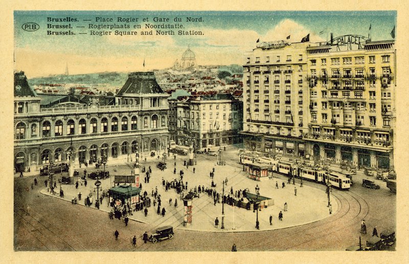 Place Rogier ve Gare du Nord, Brüksel (renkli fotoğraf) by French Photographer