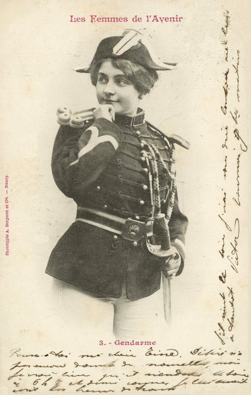 Polis, Geleceğin Kadını by French Photographer