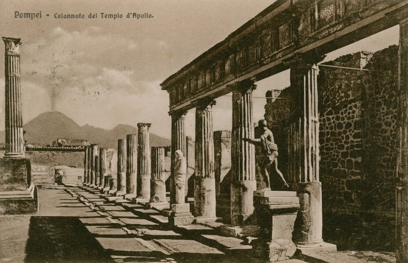 Pompeii - Apollon Tapınağı'nın sütunları. 1913 yılında gönderilen kartpostal. by French Photographer
