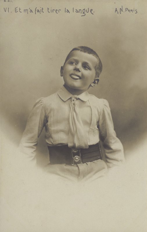 Küçük bir çocuğun portresi (s/b fotoğraf) by French Photographer