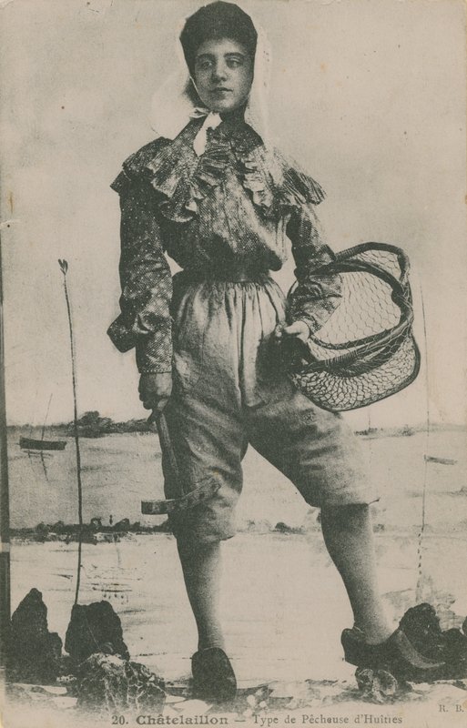 1913'te gönderilen bir istiridye balıkçısının kartpostalı by French Photographer