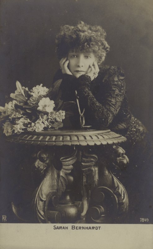 Sarah Bernhardt, Fransız aktris by French Photographer