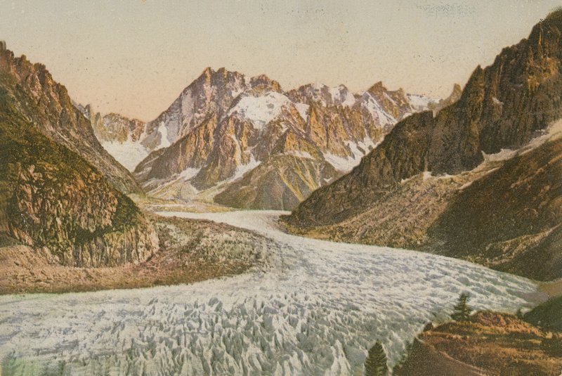 Dağların ve buzulun doğal manzarası. 1913 yılında gönderilen kartpostal. by French Photographer