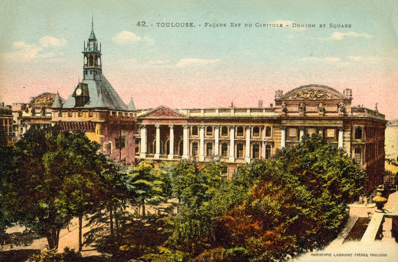 Toulouse, Capitole, Zindan, Kare by French Photographer