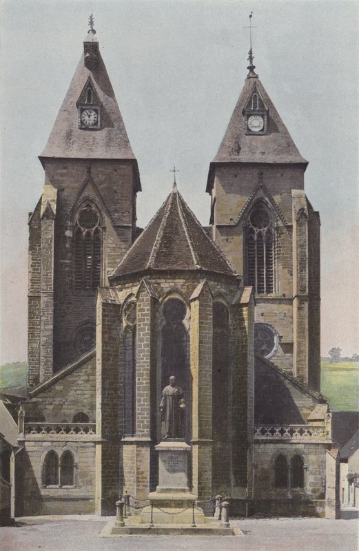 Varzy, Kilise, Apsis ve çan kuleleri by French Photographer