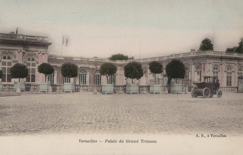 Versay, Grand Trianon Sarayı by French Photographer