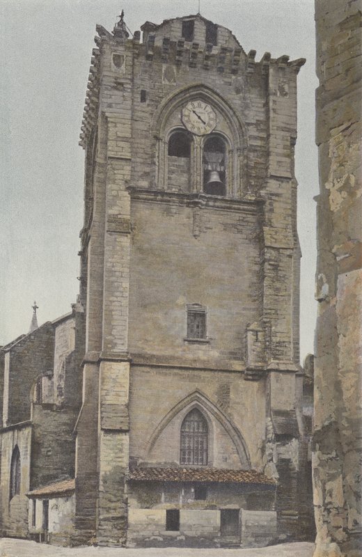 Villeneuve-les-Avignon, Kilise, müstahkem çan kulesi, şimdi Belfry (restorasyondan önce) by French Photographer