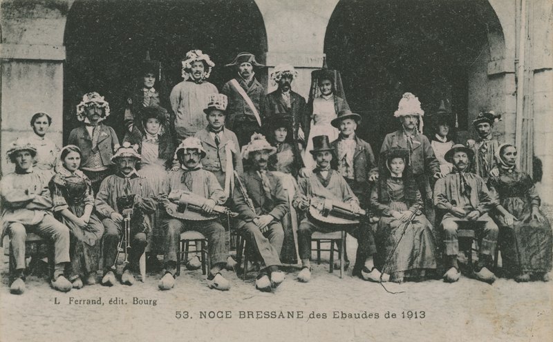 Bressan Ebaudes'in 1913'teki düğünü. 1913'te gönderilen kartpostal. by French Photographer