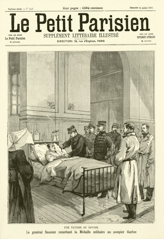General Saussier, görevi sırasında yaralanan Garbez adlı bir itfaiyeciye Fransız Askeri Madalyası veriyor (gravür) by French School