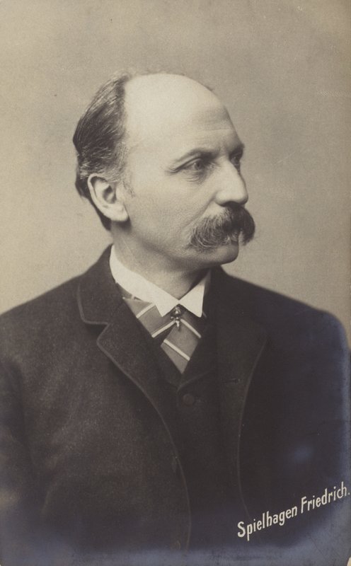 Friedrich Spielhagen (1829-1911), Alman romancı ve çevirmen (b/w fotoğraf) by German Photographer