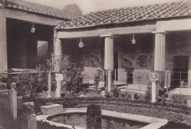 Casa Degli Amorini D'Oro, Yaldızlı Aşk Tanrıları Evi (s/b fotoğraf) by Italian Photographer
