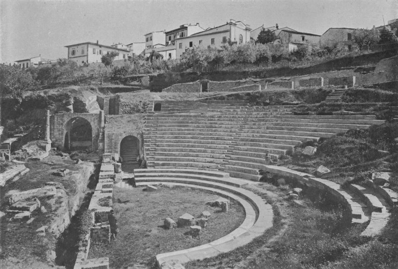 Floransa, Fiesole, Roma Tiyatrosu Kalıntıları (s / b fotoğraf) by Italian Photographer