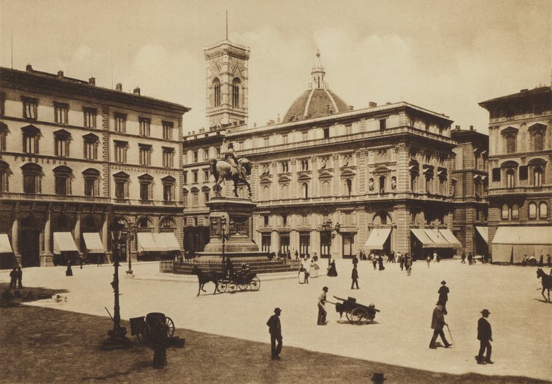 Firenze / Floransa: Piazza Vittorio Emanuele (s/b fotoğraf) by Italian Photographer
