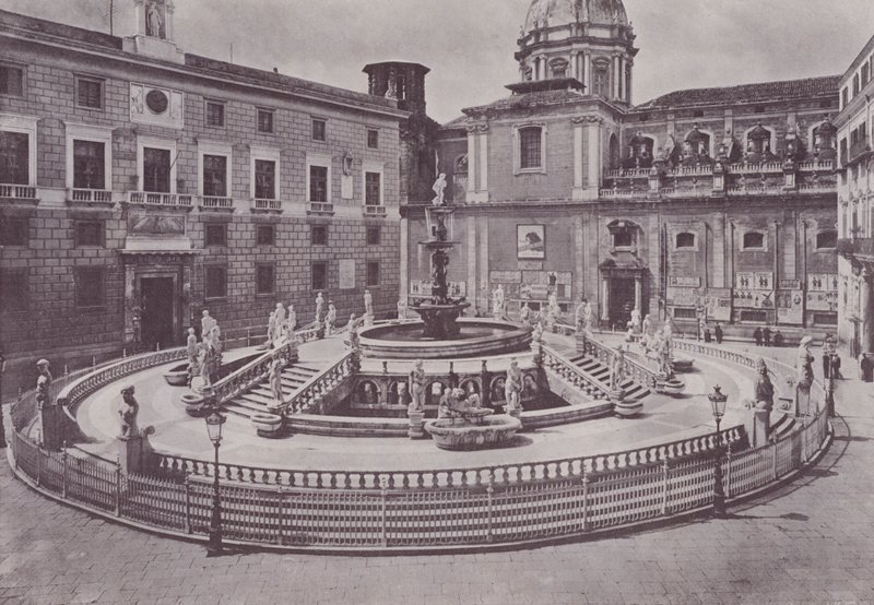 İtalya: Palermo, Piazza Pretoria (s/b fotoğraf) by Italian Photographer