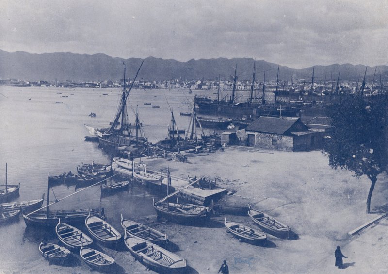İtalya: Palermo, liman ve şehrin panoraması (s/b fotoğraf) by Italian Photographer