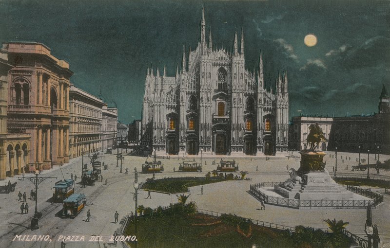 Piazza del Duomo, Milano. 1913 yılında gönderilen kartpostal. by Italian Photographer