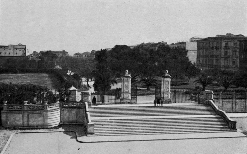 Taranto, Villa Peripato ana giriş (s/b fotoğraf) by Italian Photographer