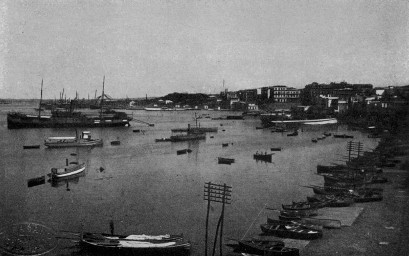 Taranto, Genel Panorama ve küçük deniz (s / b fotoğraf) by Italian Photographer