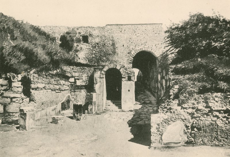 Deniz Kapısı olduğu gibi (gravür) by Italian School