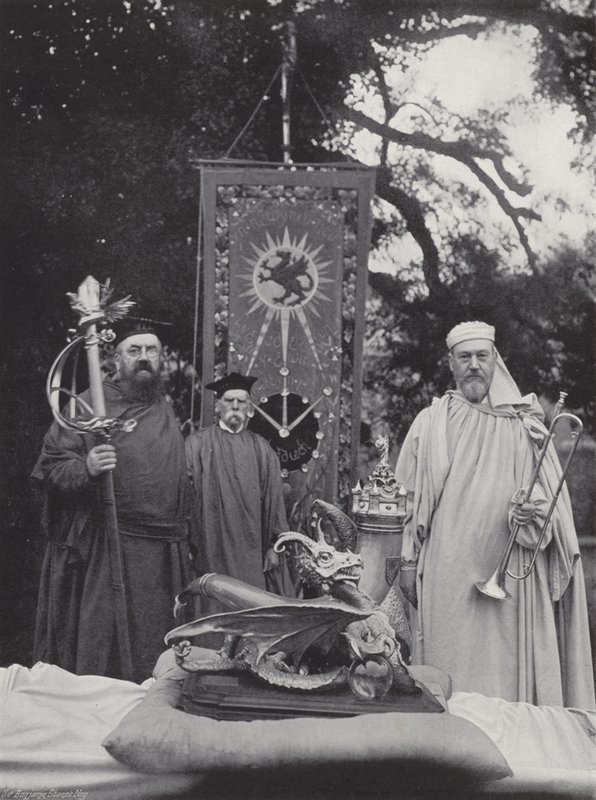 Galli Eisteddfod, Regalia ve Memurlar by J. Benjamin Stone