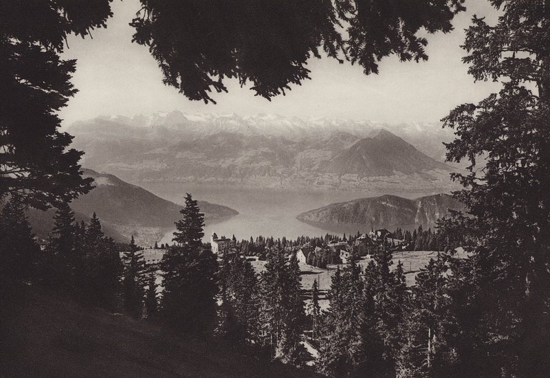 Rigi Kaltbad, Luzern Gölü manzarası (s/b fotoğraf) by Jean Gaberell