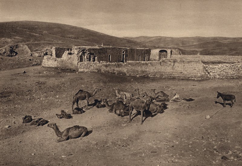Khan, İyi Samiriyeli Meselinin Sahnesi (s/b fotoğraf) by Karl Grober