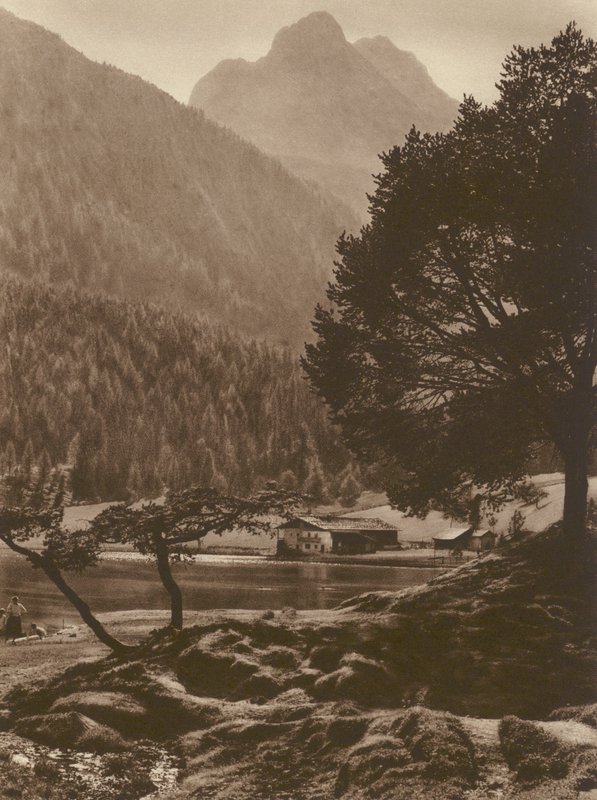 Wetterstein Dağları ile Mittenwald yakınlarındaki Lautersee; Wetterstein Dağları ile Mittenwald yakınlarındaki Lauter-See (s/b fotoğraf) by Kurt Hielscher
