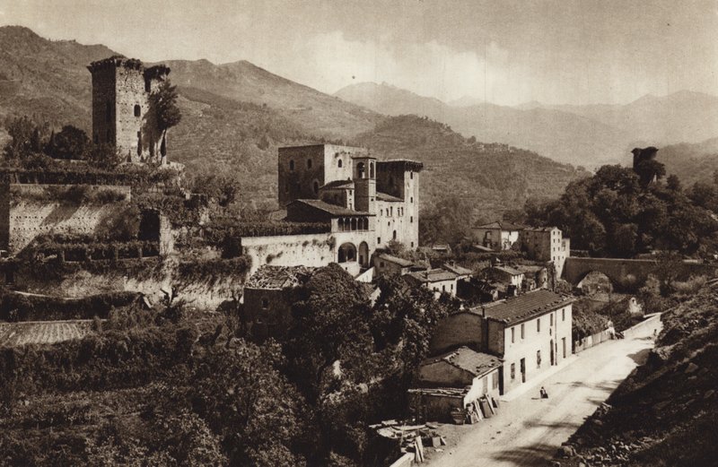 İtalya: Castello Verrucola, Fivizzano (s/b fotoğraf) by Kurt Hielscher