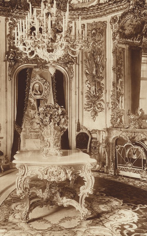 Bavyera Kings-Linderhof Kalesi, Tischlein güverte hendekli Yemek Odası! by Otto Ballerstedt