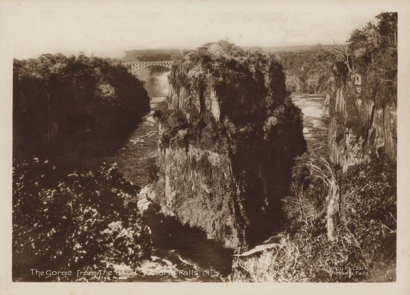 The Gorge from the Hotel, Victoria Falls (s/b fotoğraf) by Percy M. Clark