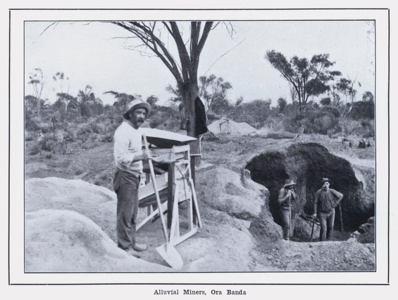 Alüvyal Madenciler, Ora Banda (s/b fotoğraf) by Photographer Australian
