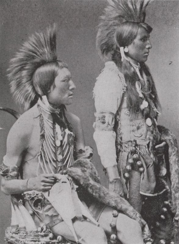 İki Blackfoot Braves (s/b fotoğraf) by Photographer Canadian