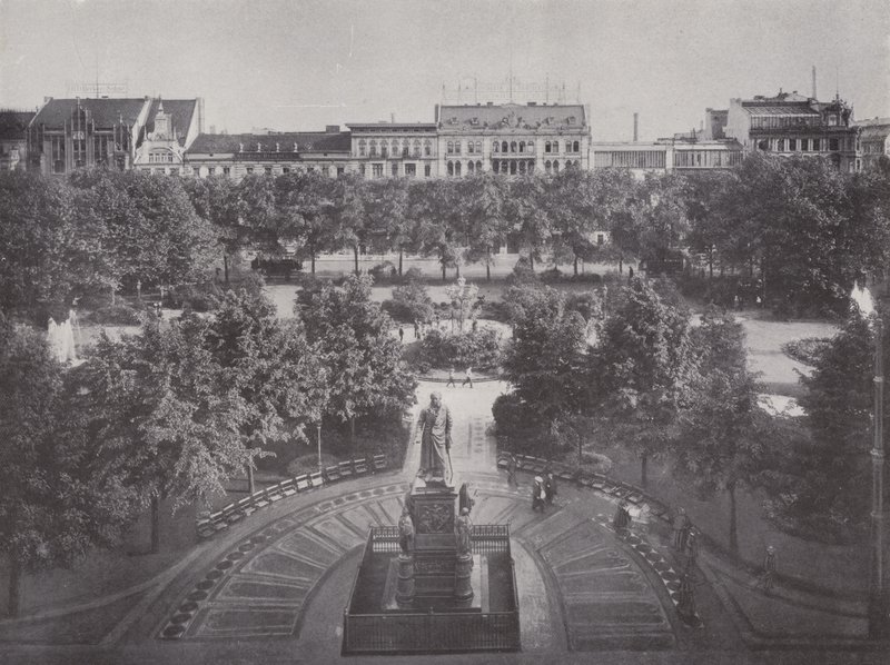 Donhof-Platz (s/b fotoğraf) by Photographer German