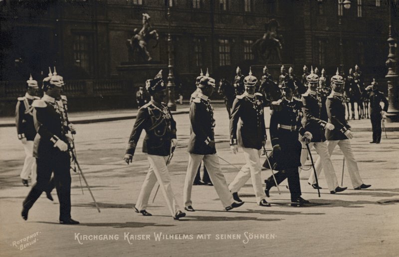 Kaiser Wilhelm II ve oğulları (s/b fotoğraf) by Photographer German