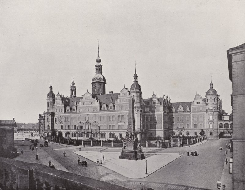 Konigliches Schloss (s/b fotoğraf) by Photographer German