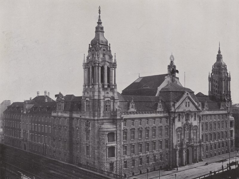 Neue Friedrich-Strasse Bölge Mahkemesi (s/b fotoğraf) by Photographer German