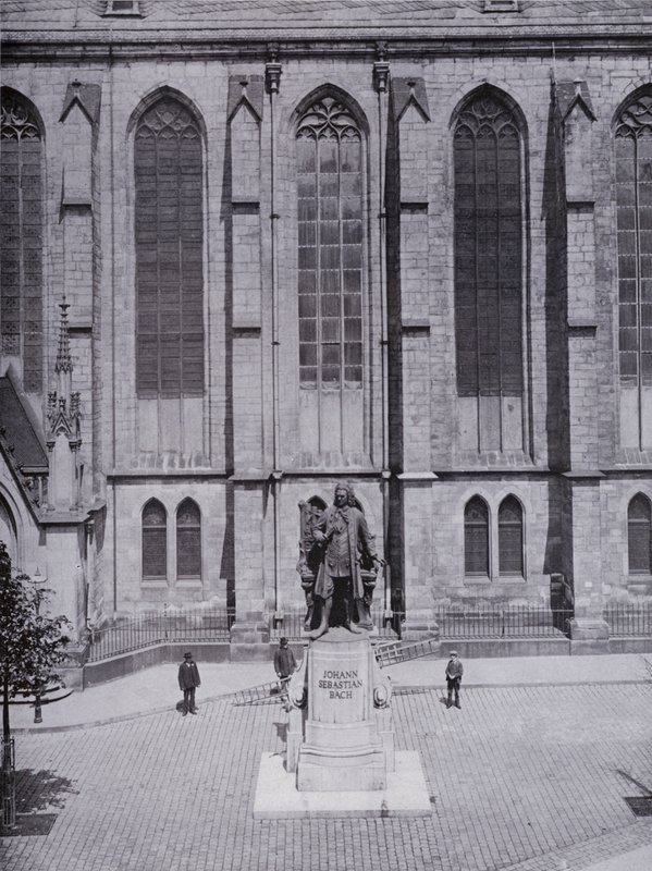 Leipzig: Thomaskirche ve Bach anıtı (s/b fotoğraf) by Photographer German