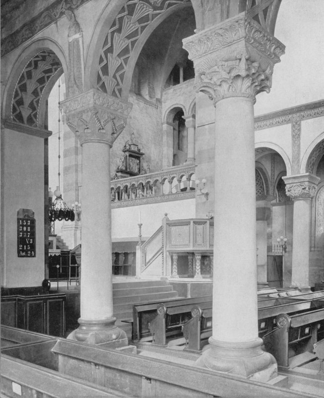Michaeliskirche, melek korosu ile iç mekan (s/b fotoğraf) by Photographer German