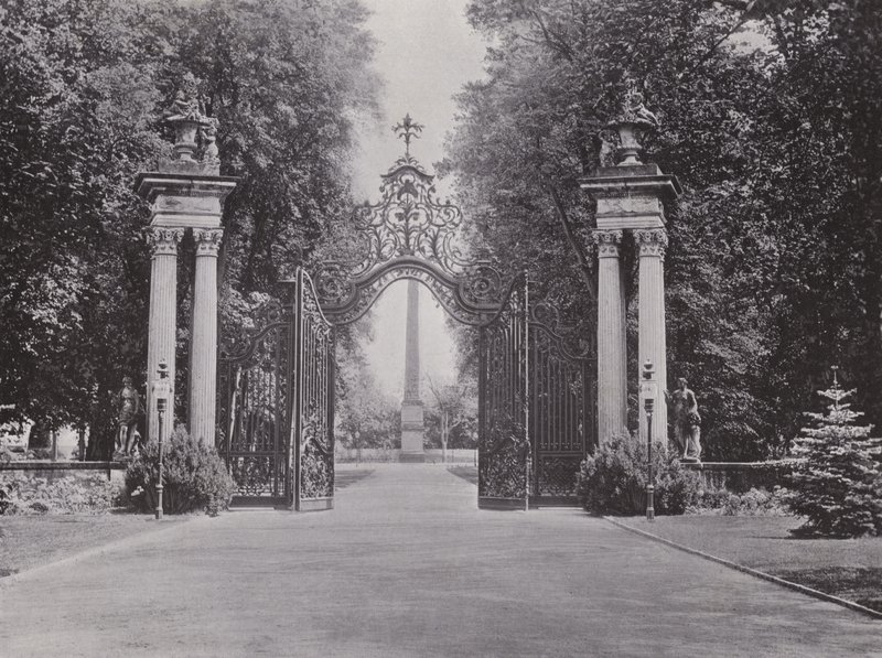 Potsdam, Sanssouci Parkı Girişi (s/b fotoğraf) by Photographer German