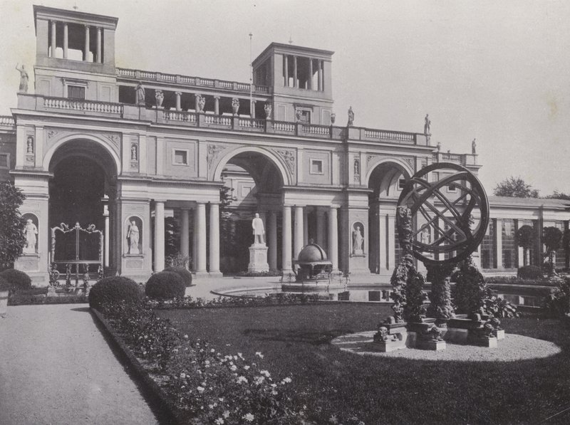 Potsdam, Sanssouci, Orangerie (s / b fotoğraf) by Photographer German