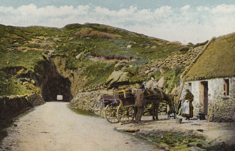 Güney İrlanda: Glengarriff yakınlarındaki Tünel, Cork County (renkli fotoğraf) by Photographer Irish