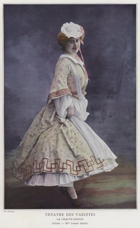 Jeanne Saulier, La Chauve-Souris