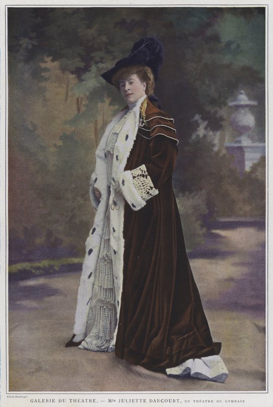 Juliette Darcourt, Fransız aktris (renkli fotoğraf) by Reutlinger Studio