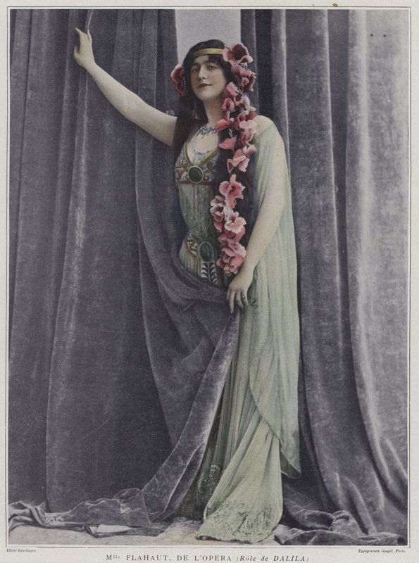 Dalila rolünde Marianne Flahaut (renkli fotoğraf) by Reutlinger Studio