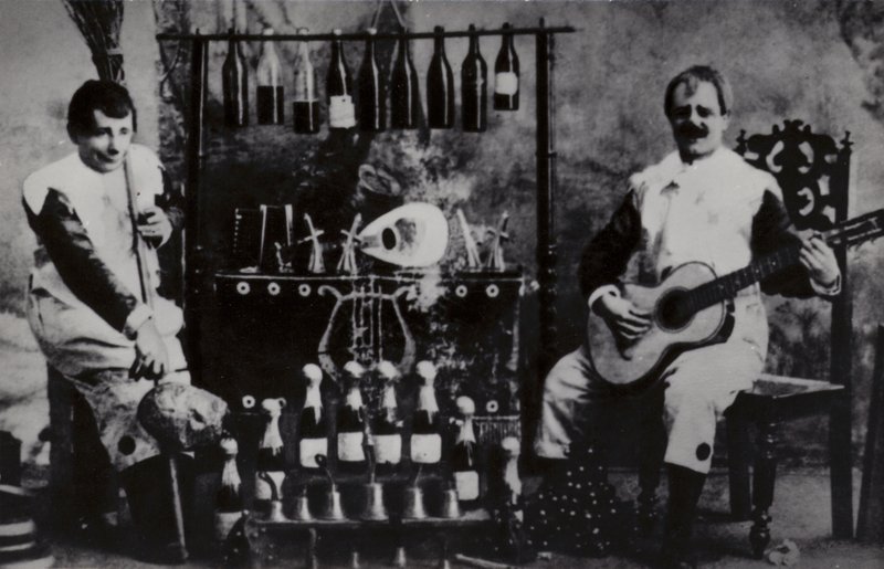 Ivan Radunsky ve Felix Kortezi, Bim-Bom olarak bilinen Rus sirk palyaço ikilisi by Russian Photographer