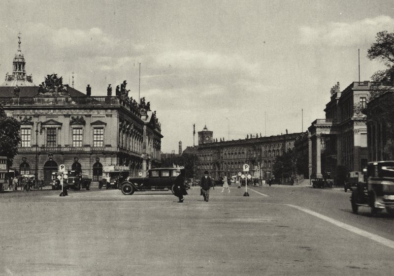 Berlin: Cephanelik ve Veliaht Prens Sarayı; Arsenal ve Veliaht Prens Sarayı (s/b fotoğraf) by Sasha Stone
