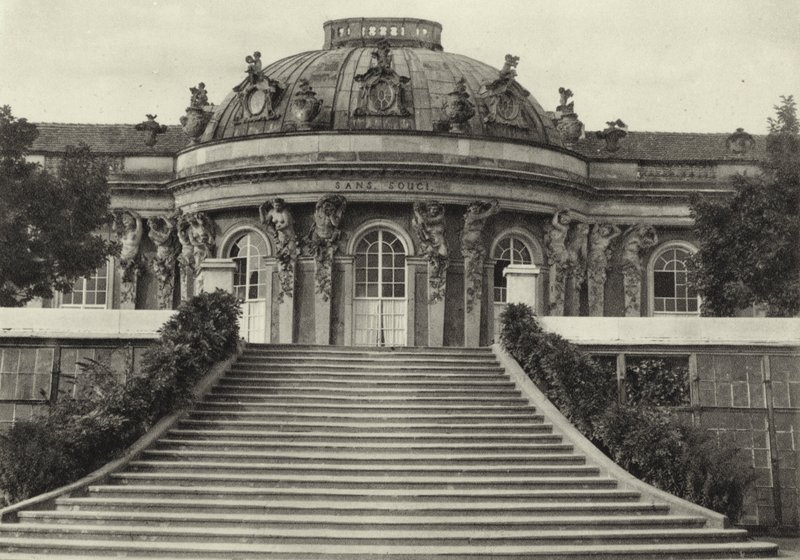 Potsdam, Schloss Sanssouci; Sanssouci Sarayı (s/b fotoğraf) by Sasha Stone