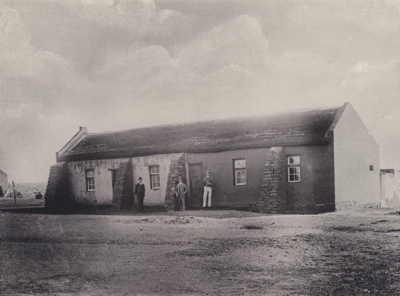 Birinci Standart Banka (s/b fotoğraf) by South African Photographer
