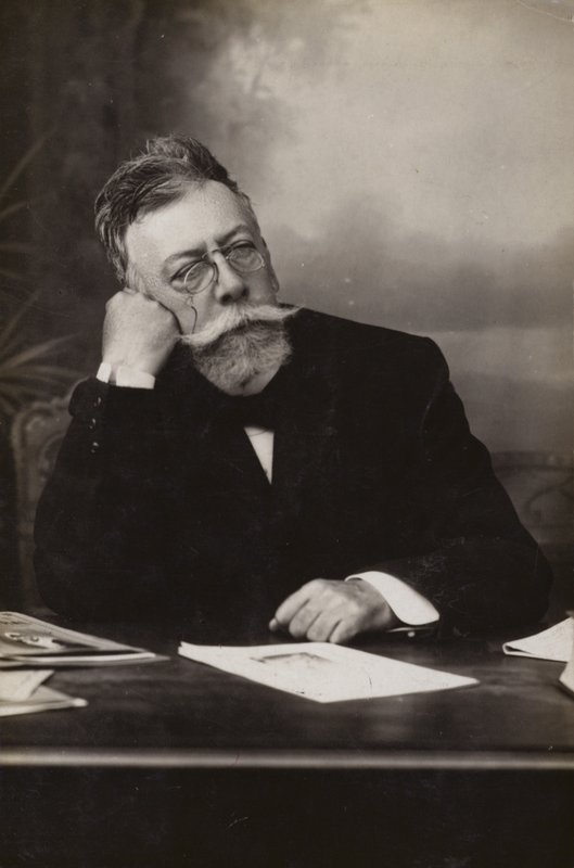 Angel Guimera (1845-1924), İspanyol tiyatro yazarı (b/w fotoğraf) by Spanish Photographer