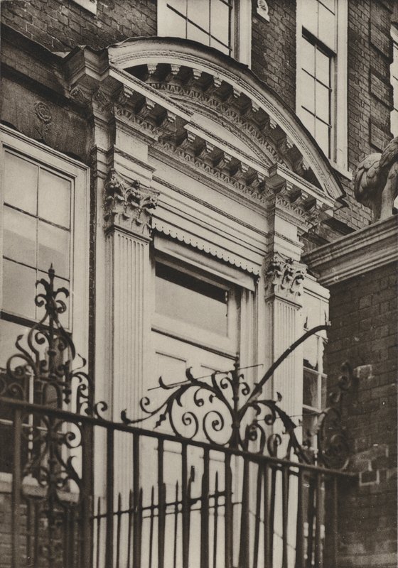 Doorway, North Pallant, Chichester (s/b fotoğraf) by William Galsworthy Davie